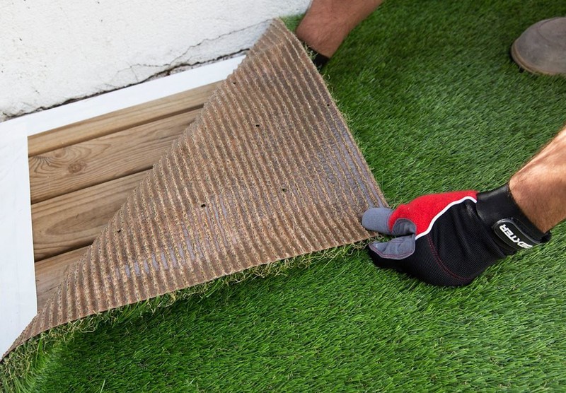 How to lay artificial grass