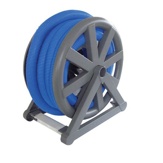 reel with hose 9m and 38mm in diameter.